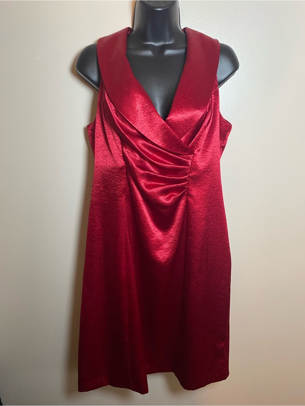 Vintage Dressbarn Satin Red V-Neck Sleeveless Cocktail Dress 16 *flaw*